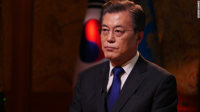 No Nuclear Weapons In South Korea Says President Moon Cnn
