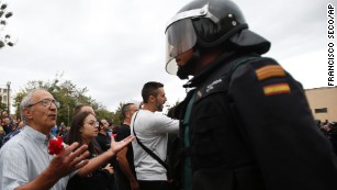 Hundreds injured as Spain cracks down on Catalan referendum