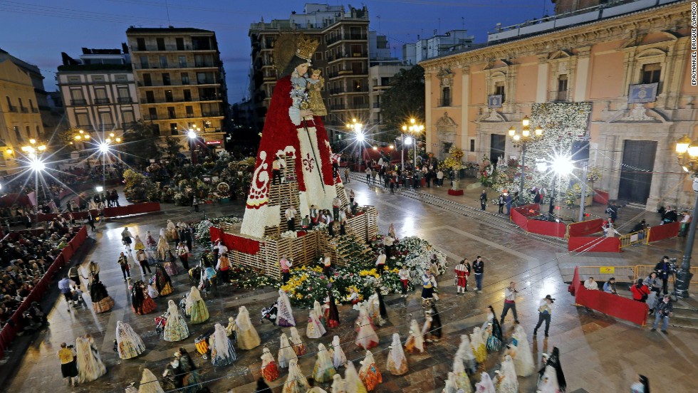 Photos: Las Fallas Festival welcomes spring