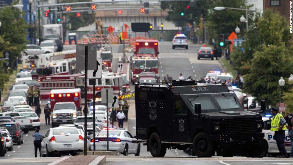 Navy Yard shooting rampage: 12 killed, dead suspect identified - CNN