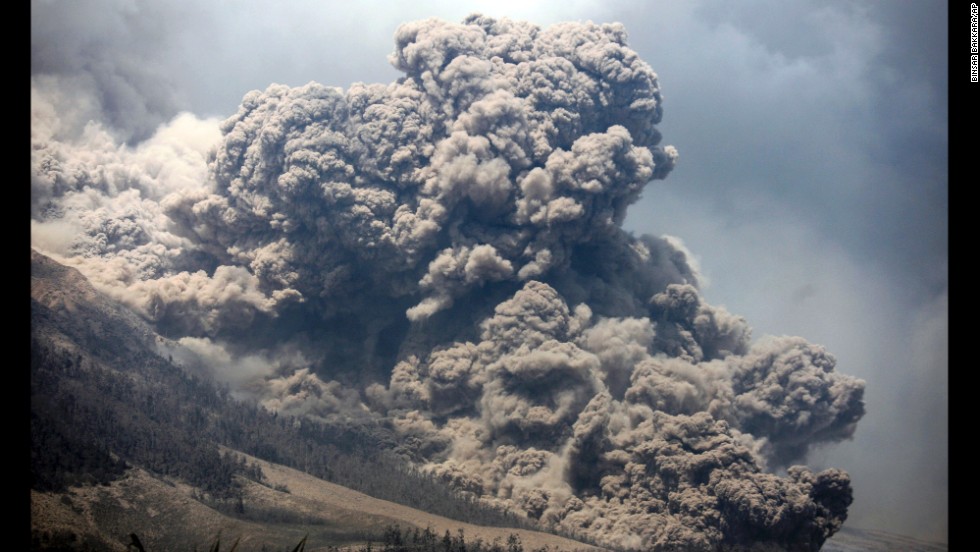 Indonesia volcano: Mount Sinabung eruption intensifies - CNN.com