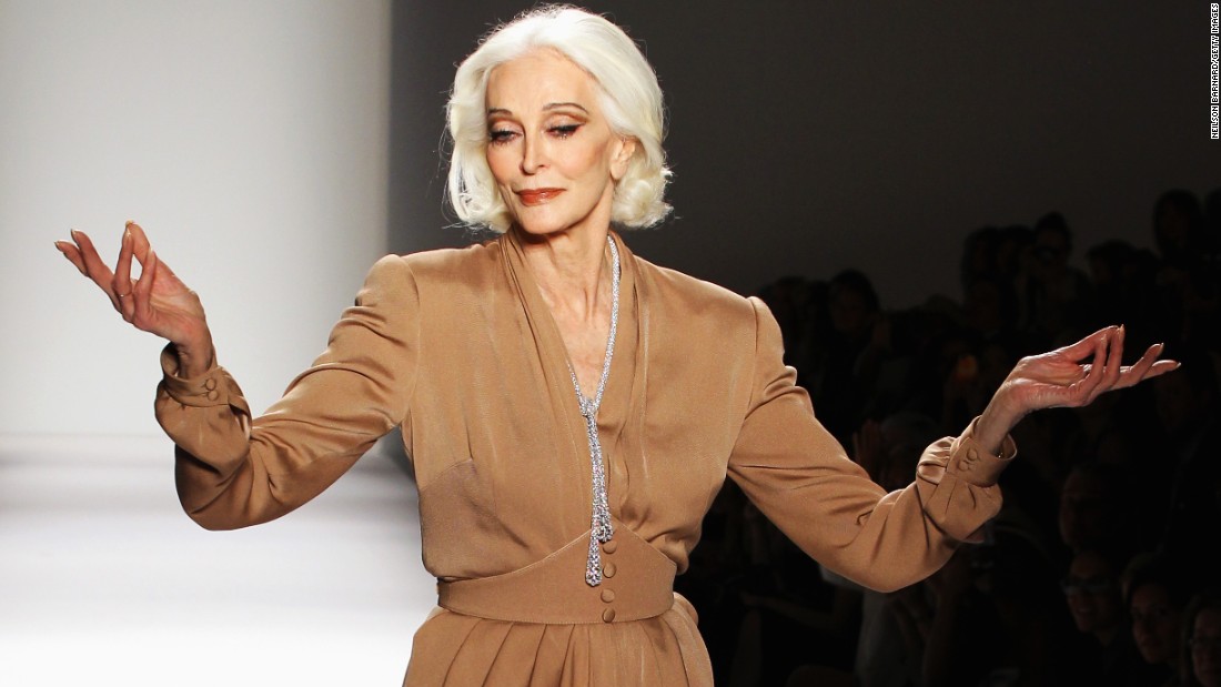 83-year-old supermodel Carmen Dell'Orefice is hot - CNN