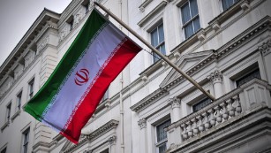 Iran says it will ban US citizens
