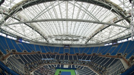 The retractable roof over Arthur Ashe Stadium in the closed position at the USTA Billie Jean King National Tennis Center August 2, 2016 in New york. / AFP / DON EMMERT        (Photo credit should read DON EMMERT/AFP/Getty Images)