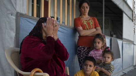 Takla Gigiyun, 77 years old displaced person from the town of Qaraqosh, breaks out in tears when asked about her hometown. In 2014 all her family left Qaraqosh fleeing ISIL and since then they stay in Ankara 2 camp, which hosts 1500 Christian families.
