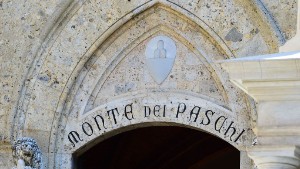 This picture shows the headquarters of the Monte dei Paschi di Siena bank on July 2, 2016 in Siena, in the Italian region of Tuscany.
Italy&#39;s number-three bank, Banca Monte dei Paschi di Siena, took a hammering on the stock market on July 4 as the European Central Bank told it to slash its large bad-debt burden. Investors, many of them shaken by Britain&#39;s vote to leave the European Union, are fretting over the fragile balance sheets of debt-laden Italian banks. Banca Monte dei Paschi di Siena, or BMPS, is among the banks at the forefront of those concerns with gross bad loans amounting to 46.9 billion euros ($52 billion).
 / AFP / GIUSEPPE CACACE        (Photo credit should read GIUSEPPE CACACE/AFP/Getty Images)