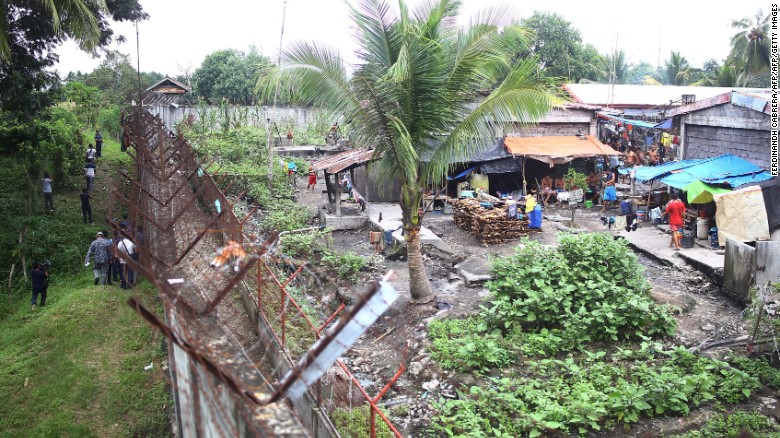 More than 150 inmates of the Mindanao jail escaped when suspected Muslim rebels stormed the dilapidated facility in a pre-dawn raid, authorities said.