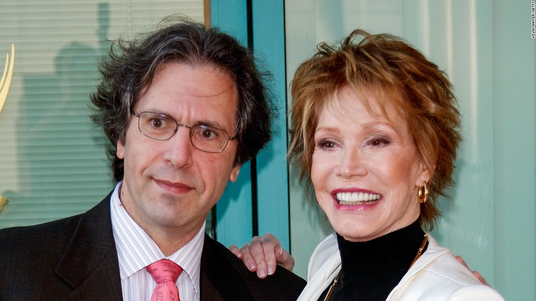 Mary Tyler Moore's husband on the 'emptiness' he feels after her death ...