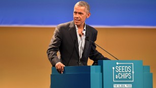 Obama returns to spotlight to speak up on climate change