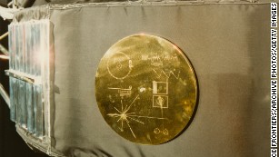 Voyager&#39;s Golden Record plays on 